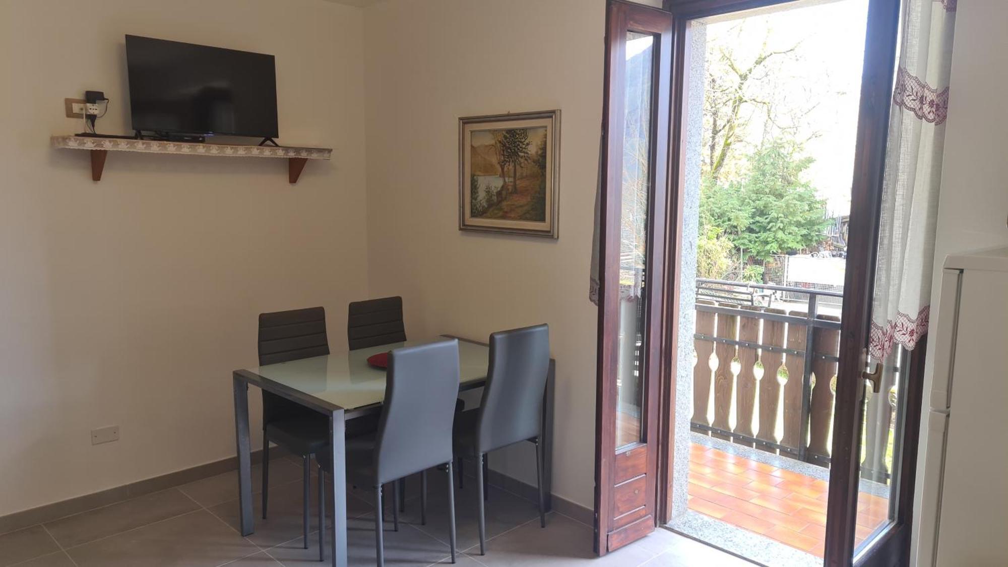 Bioledro Casa Lena Apartment Mezzolago Luaran gambar