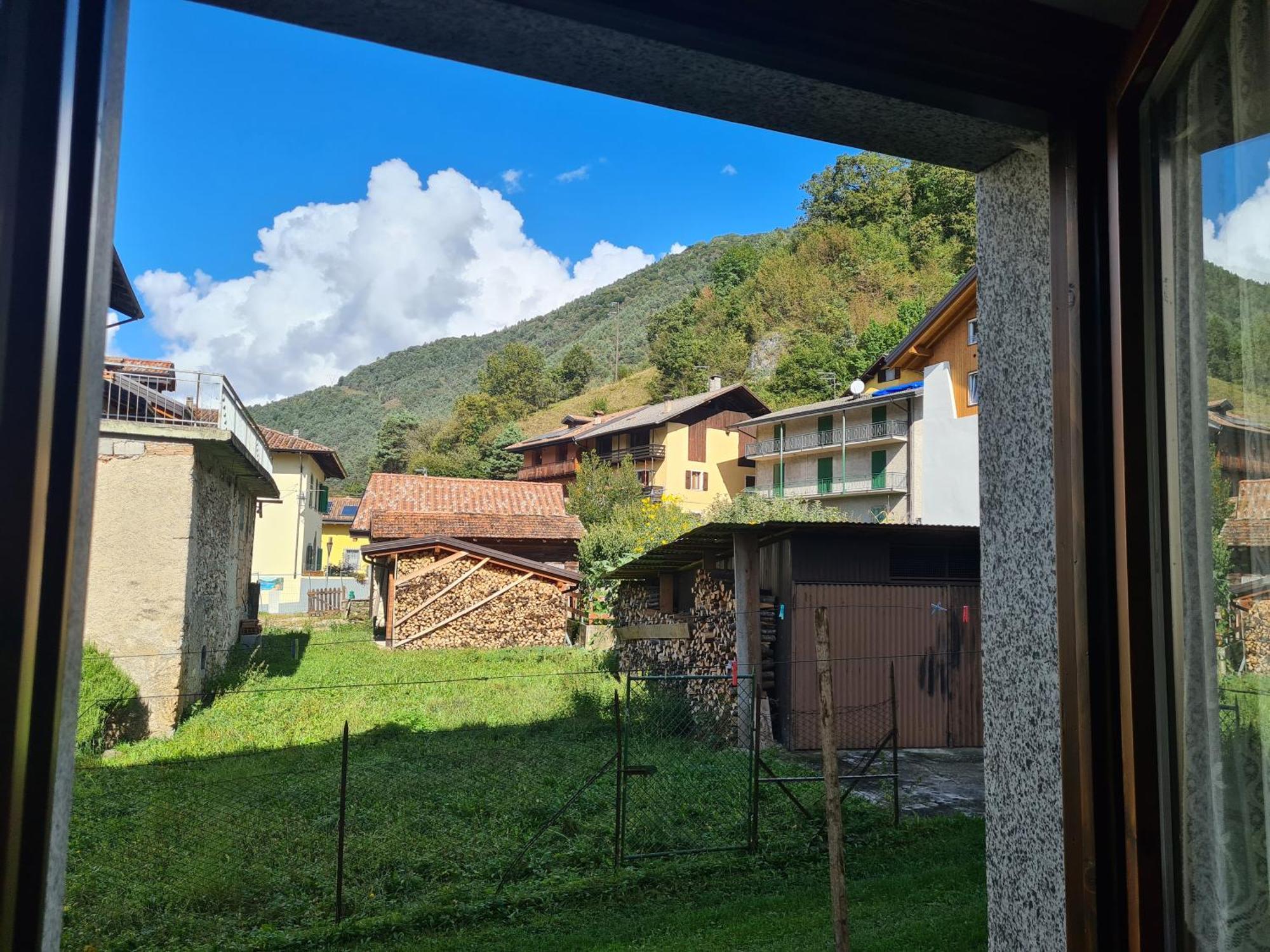 Bioledro Casa Lena Apartment Mezzolago Luaran gambar